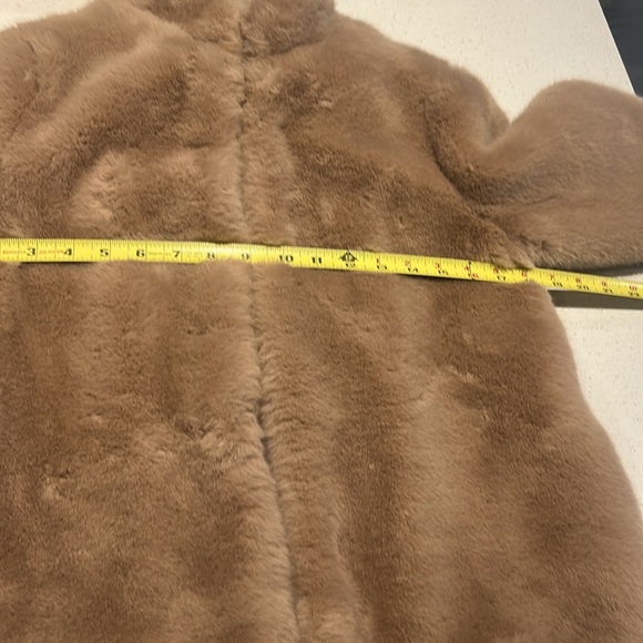 MAGASCHONI Oversized Soft Beige Plush Faux Fur Short Coat Size XS - Picture 8 of 11
